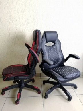 Кресло геймерское Barneo K-37 (черная экокожа красные вставки) в Карталах - kartaly.ok-mebel.com | фото 2